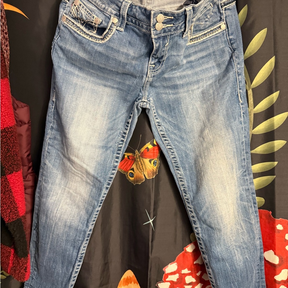 Classic Blue Cropped Jeans